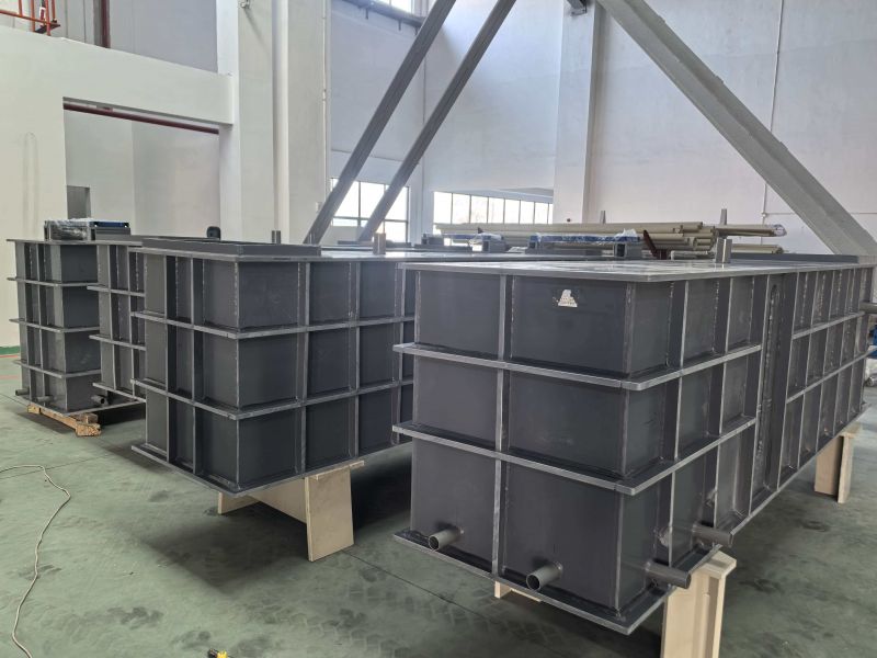 非标定制PPH方槽（HDPE)